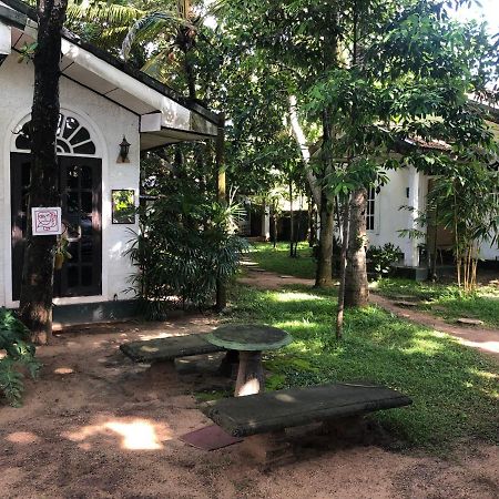 Sylvester Villa Hostel เนกอมโบ ภายนอก รูปภาพ