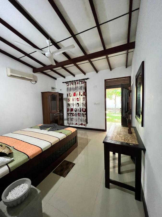 Sylvester Villa Hostel เนกอมโบ ภายนอก รูปภาพ