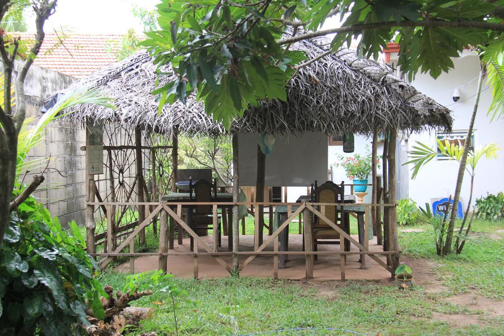 Sylvester Villa Hostel เนกอมโบ ภายนอก รูปภาพ